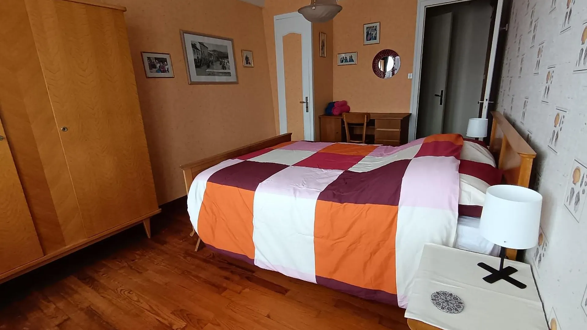 Апартаменты Maison De Vacances Presence De Chats Que Je Viendrai Nourrir Плугастель-Даулас 0*,  Франция